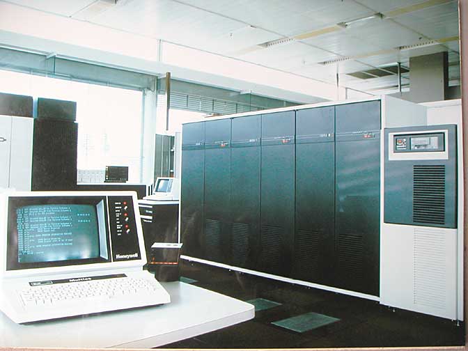 One in color of SystemX. Can see in the rear the larger cabinet of the 68 CPU and on the right the DPS8 one.